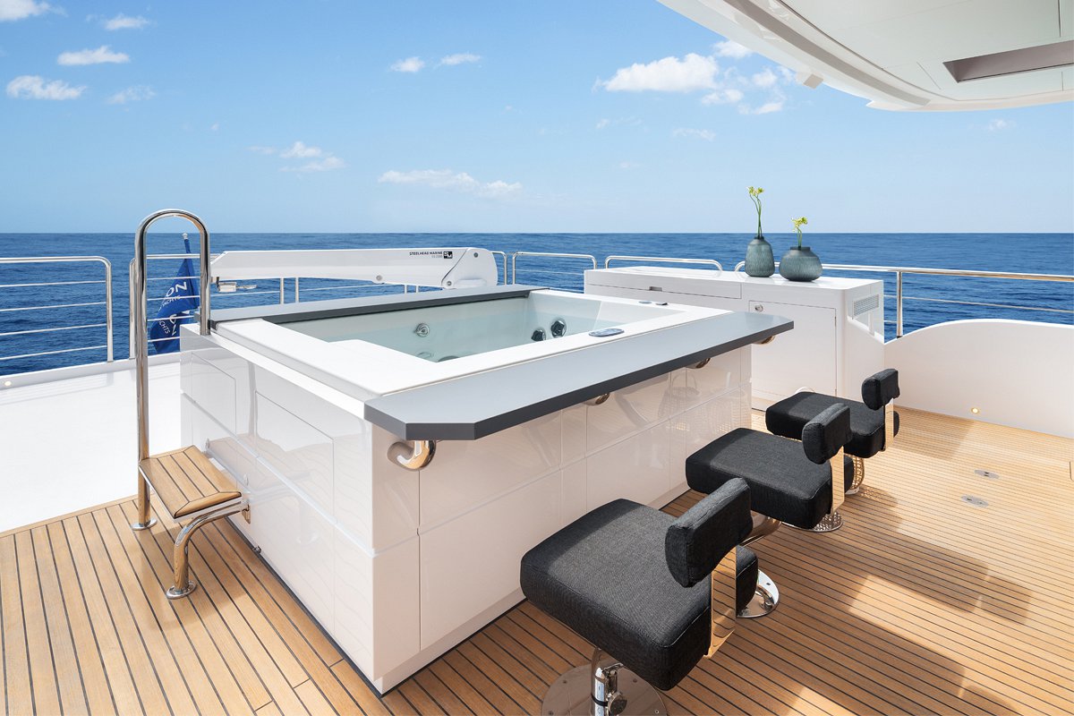 Horizon Unveils a New FD80, Its Second AMSA 2C Compliant Yacht in Australia