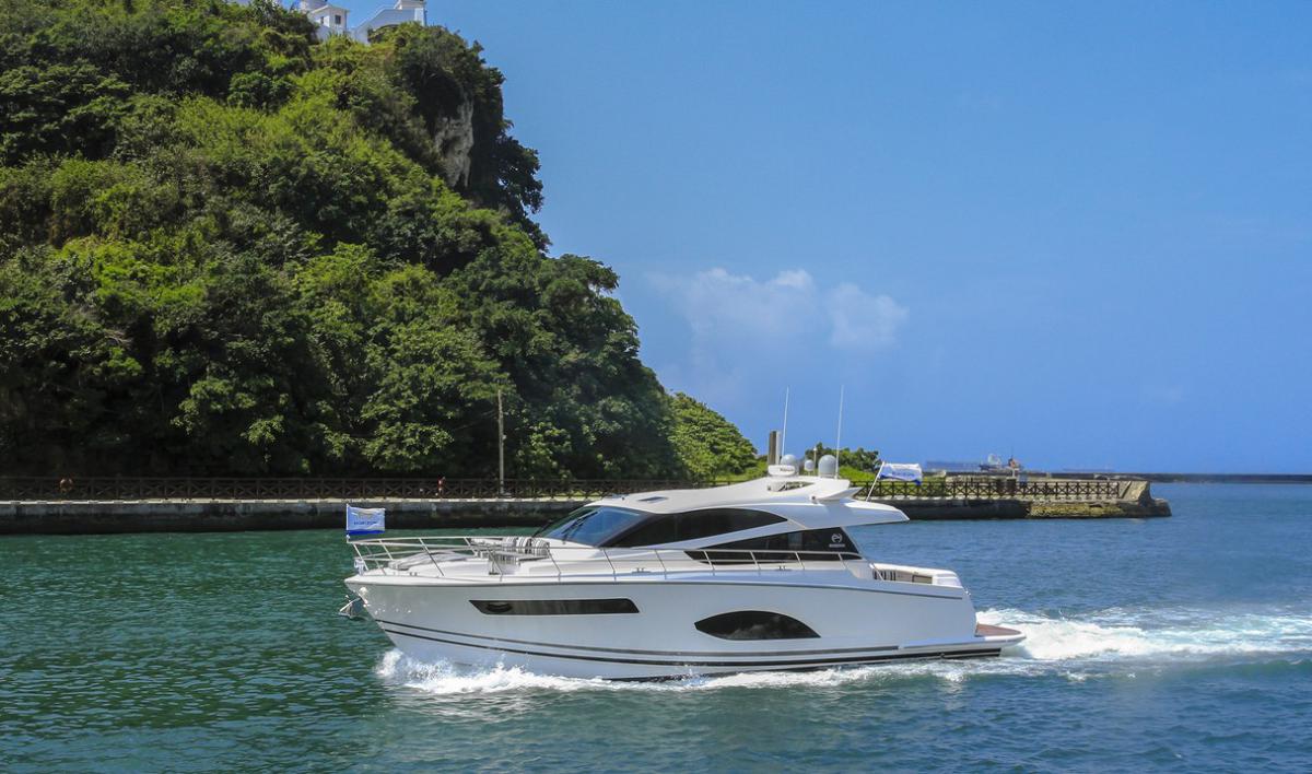 Horizon Yachts Launches Brand New E56XO Sport Yacht