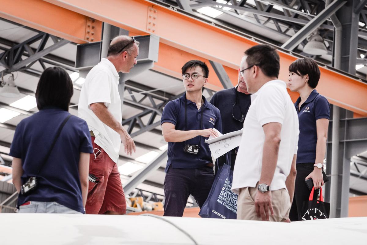 U.S. Owners of Horizon FD87 Skyline Visit Dream Yacht in Build at Shipyard