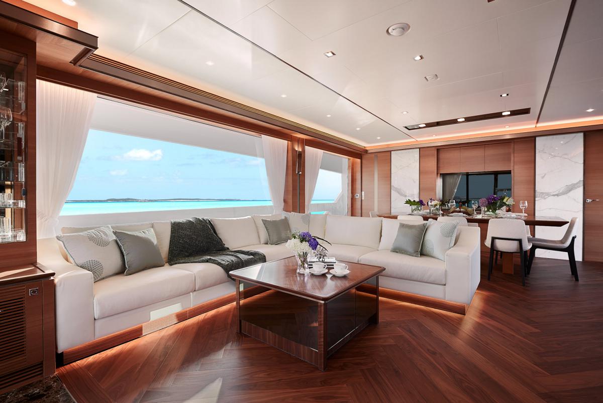 Keeping it in the Family: Two Horizon Owners Purchase Their Next Horizon Yachts in a Perfectly-Timed Transaction