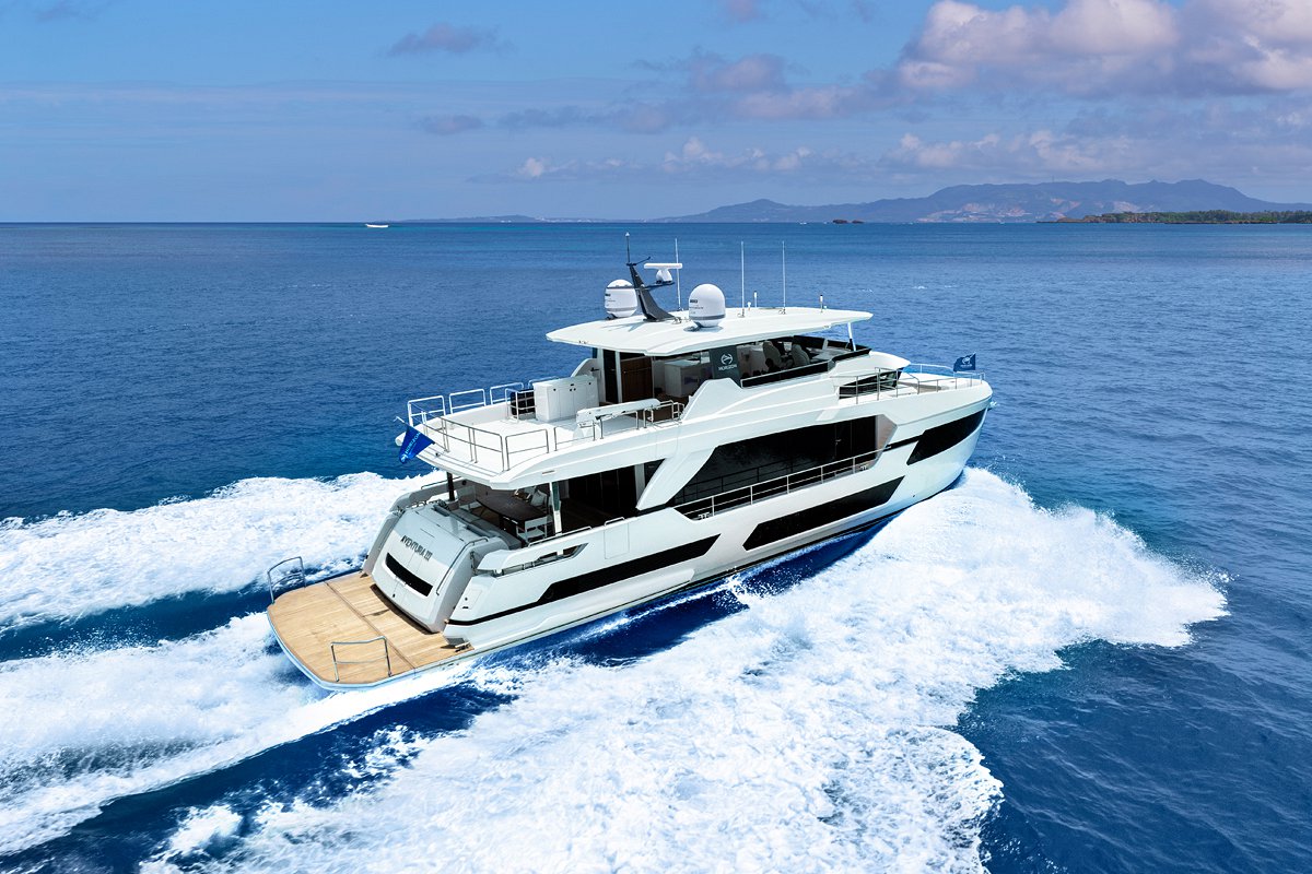 Horizon Yachts Launches Fifth FD75