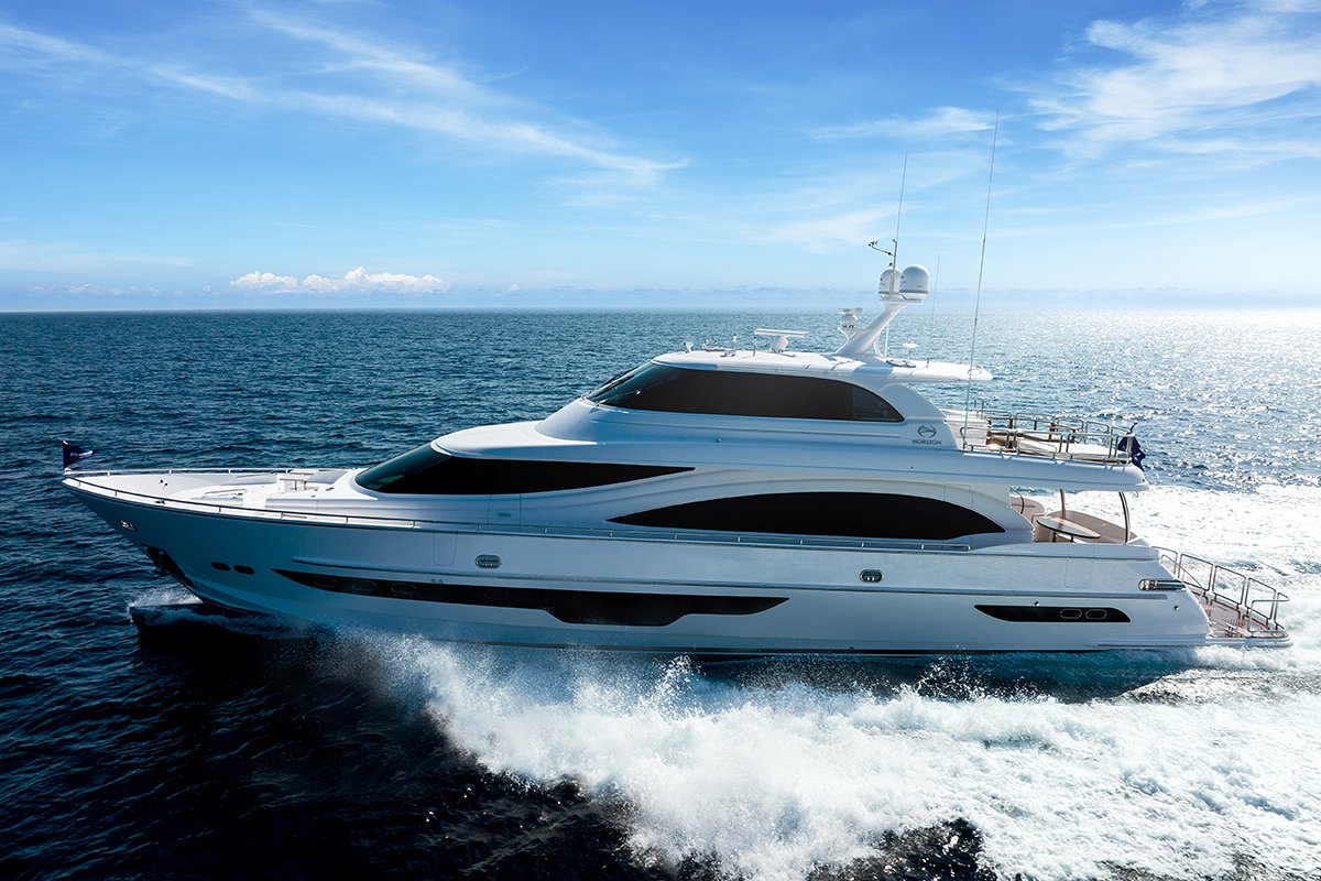HORIZON YACHTS LAUNCHES FIRST E90