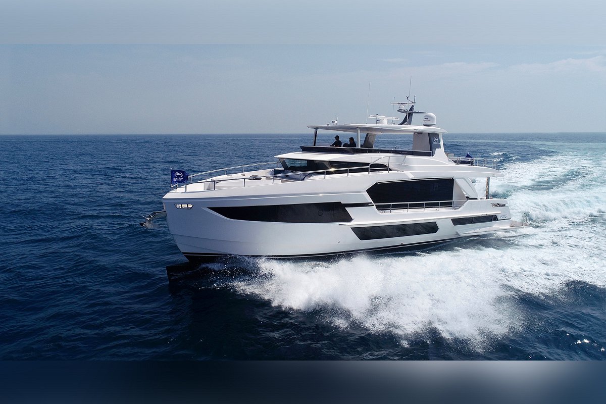 Horizon Yachts Launches Second FD75