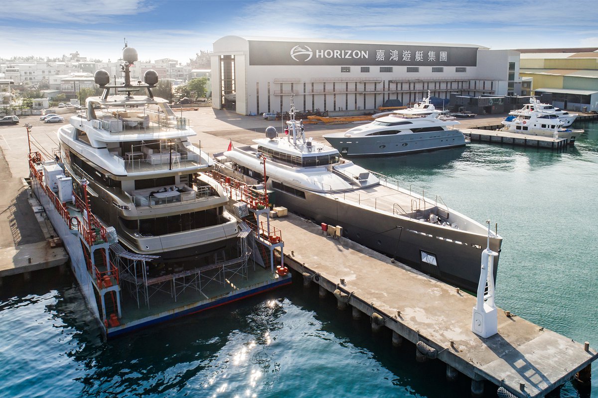 Five Horizon Power Catamarans in Build for U.S. Owners