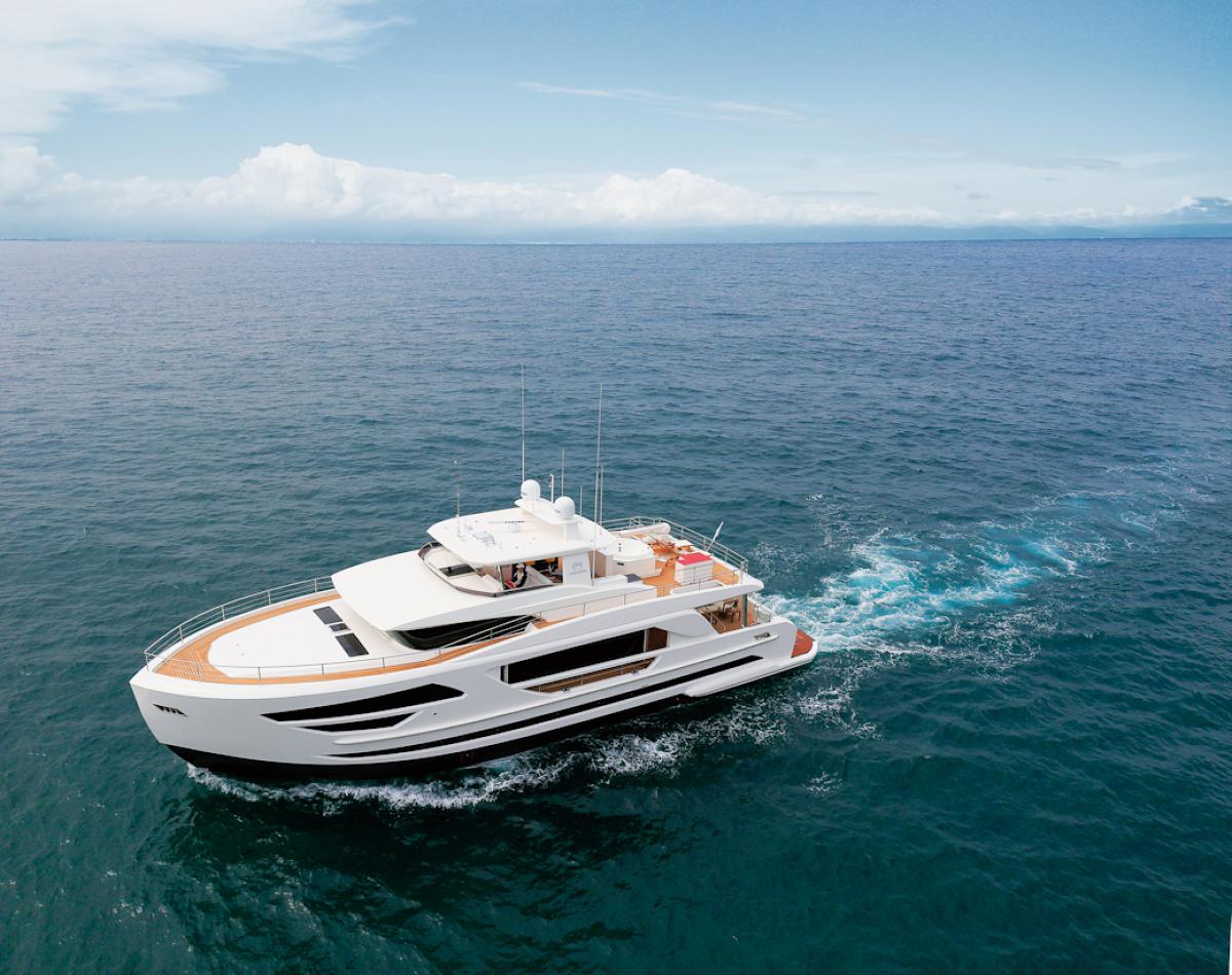 Horizon Makes Waves With New Fast Displacement (FD) Motoryacht Series