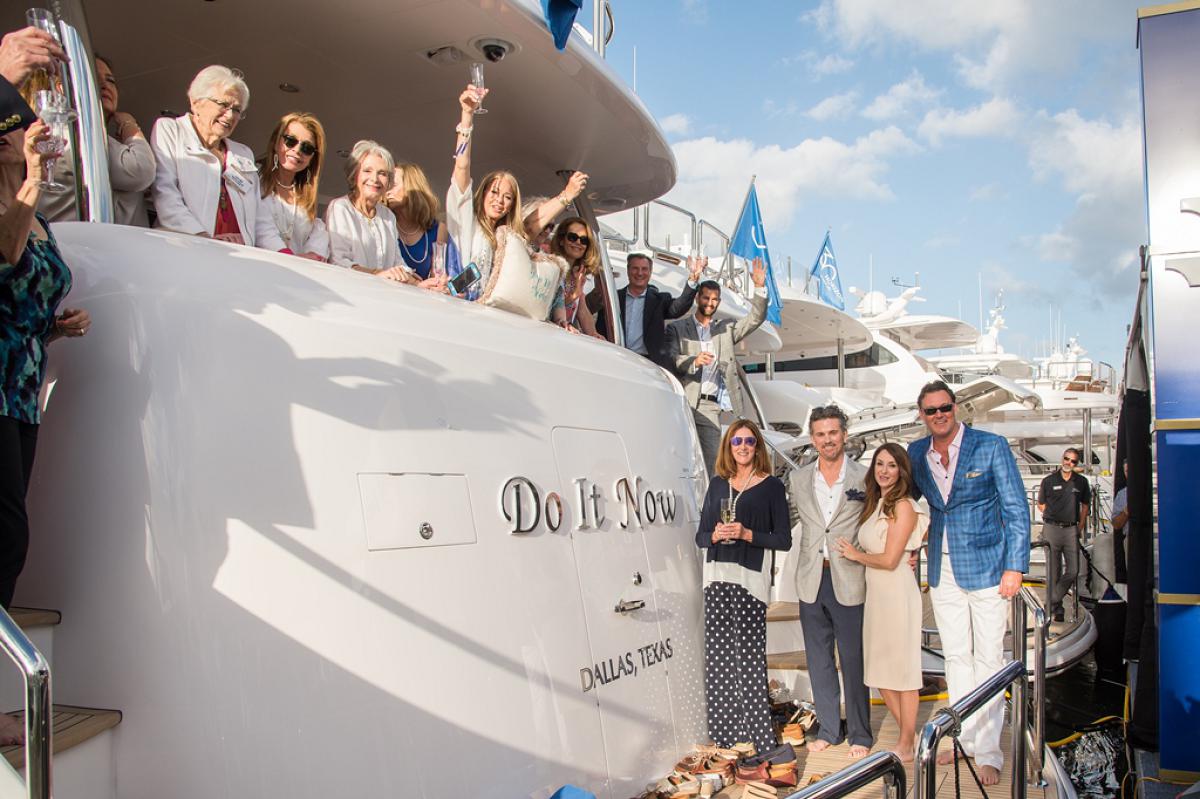 2017 Palm Beach Boat Show - the Horizon Yachts Experience