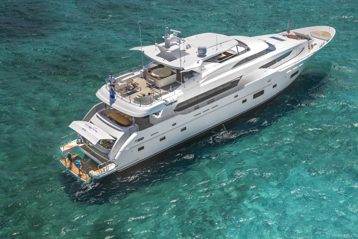 Horizon Yachts’ Bahamas Bash Celebrates 30th Anniversary With Largest Ever Owner Rendezvous Image